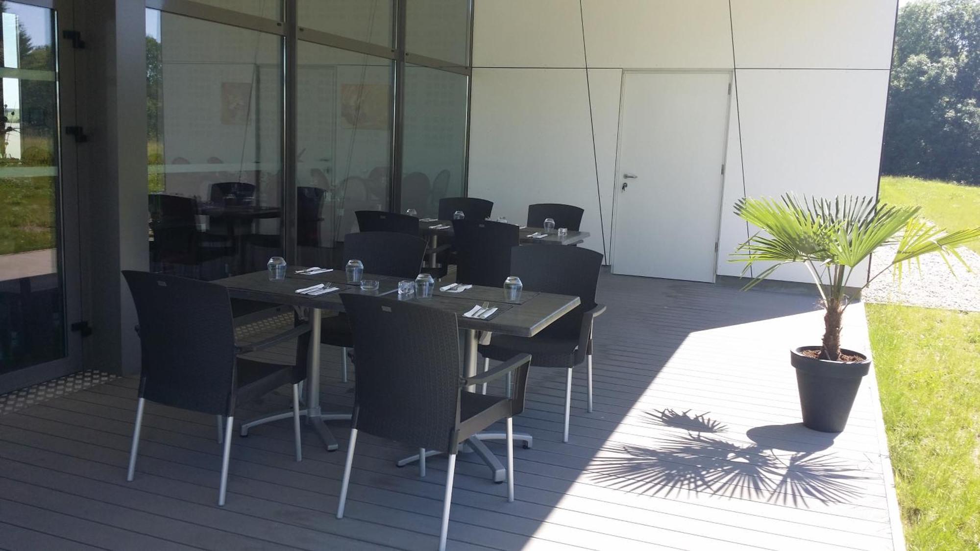 Hotel - Restaurant La Claire Foret Morhange Exterior foto