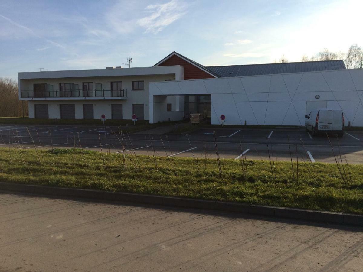 Hotel - Restaurant La Claire Foret Morhange Exterior foto